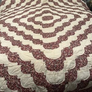 Handmade king size Amish quilt
